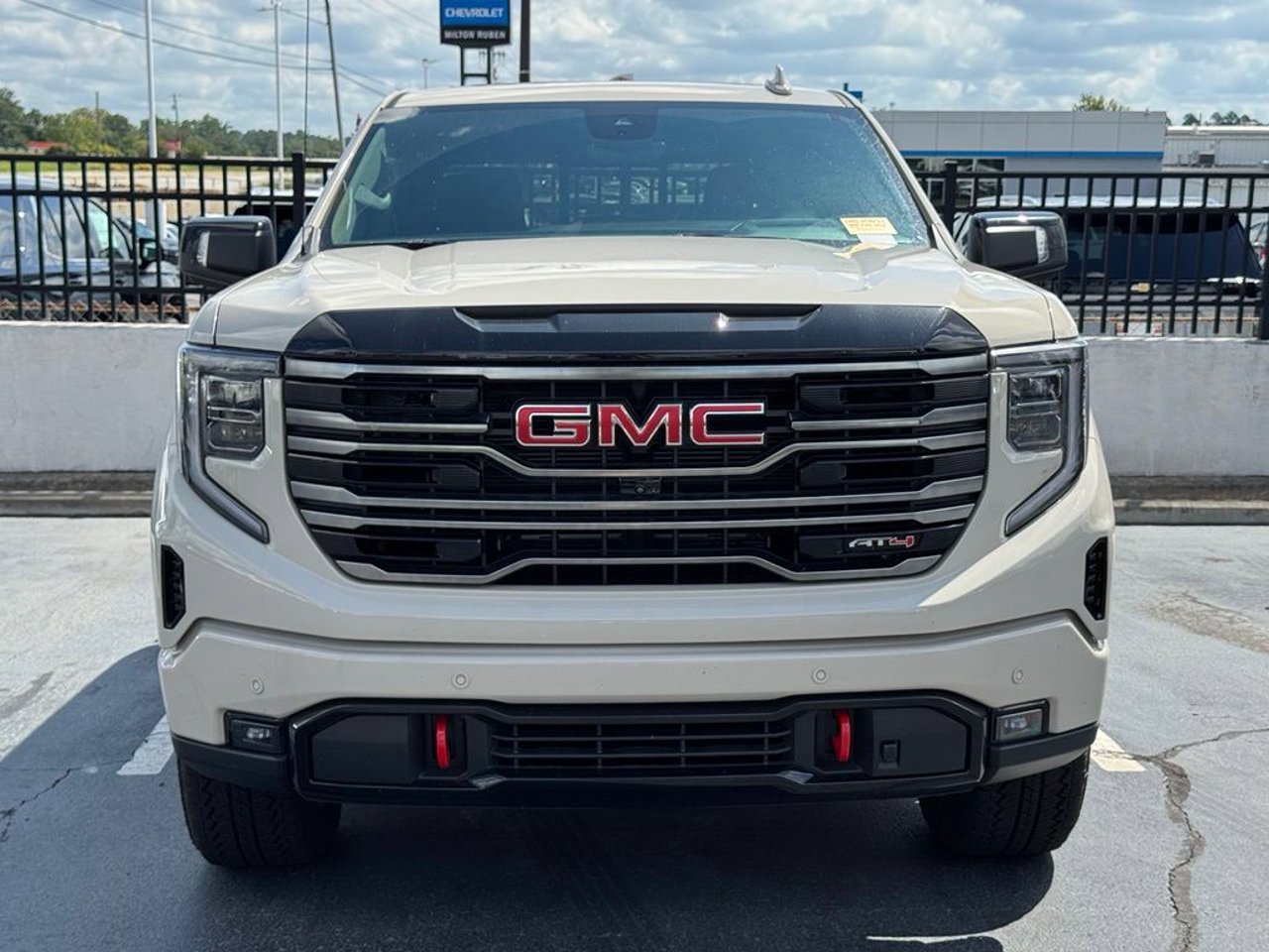 gmc sierra 1500 2026 3GTUUEE85TG279768 image gmc sierra 1500 2026 3GTUUEE85TG279768 image